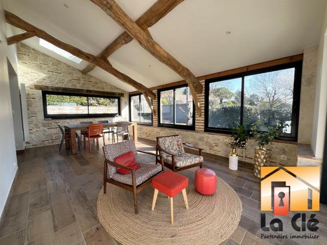 Vente maison 7 pièces, piscine 5 minutes d'Agen 175m² Bon Encontre