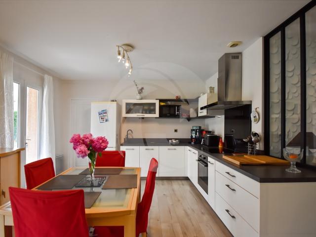 Vente maison 4 pièce s 93m² Saint Etienne de Tulmont