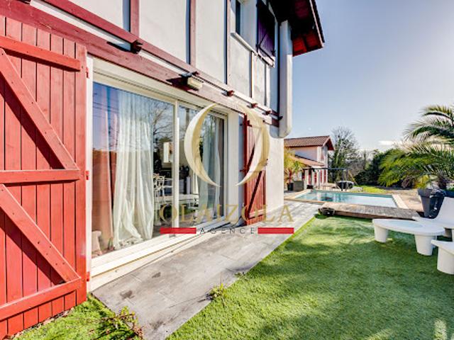 Vente Maison 4 pièces 117 m2 Ahetze