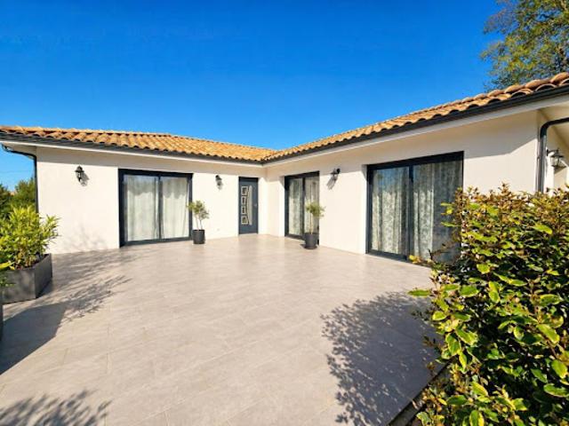 Vente Maison 4 pièces 0 m2 Saint estephe