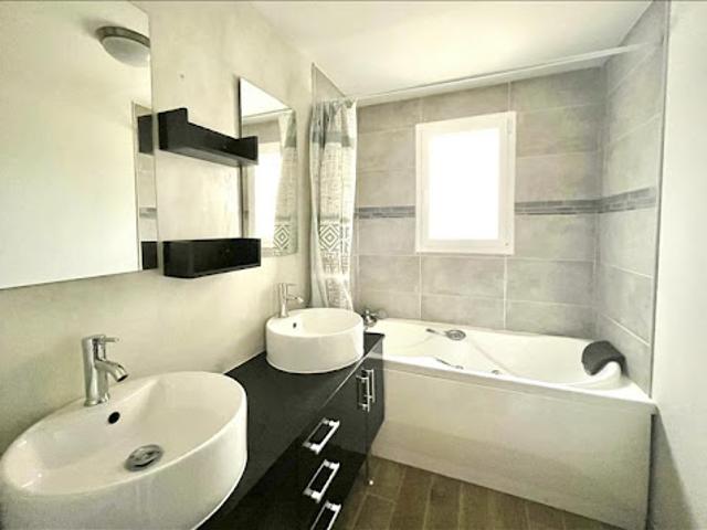 Vente Maison 4 pièces 104 m2 Mongaillard