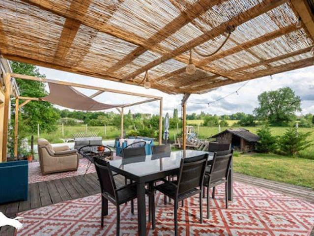 Vente Maison 4 pièces 105 m2 Laruscade