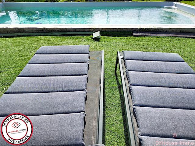 Vente Maison 4 pièces 105 m2 Laruscade