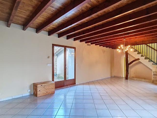 Vente Maison 4 pièces 105 m2 Saint Martin de Bernegoue