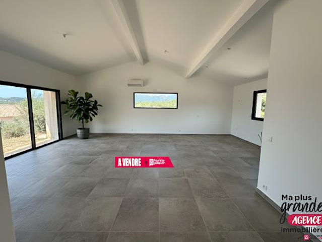 Vente Maison 4 pièces 105 m2 Sainte lucie de porto vecchio
