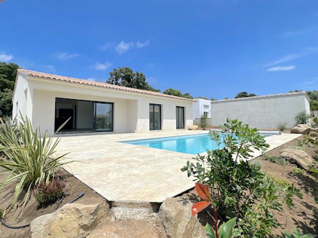 Vente Maison 4 pièces 105 m2 Sainte lucie de porto vecchio