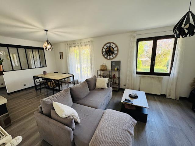 Vente Maison 4 pièces 105.4 m2 Néronde sur Dore