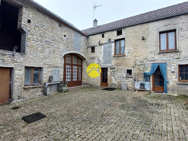 Vente Maison 4 pièces 107 m2 Laignes