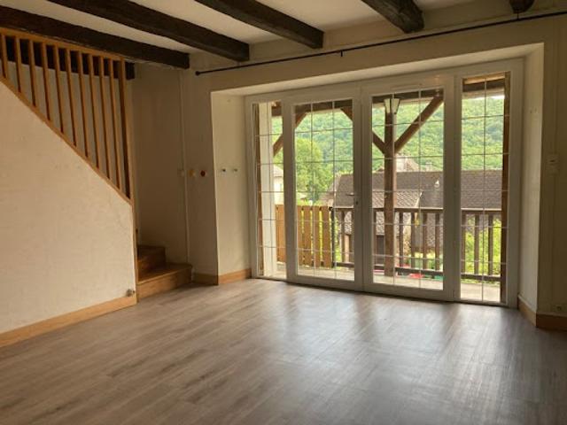 Vente Maison 4 pièces 107 m2 Laval de Cère