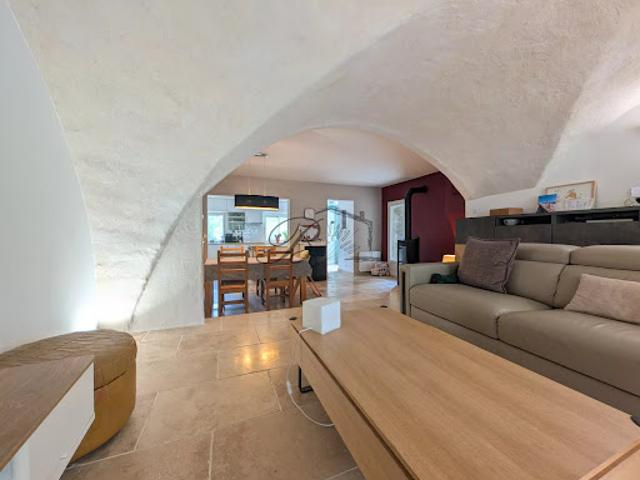 Vente Maison 4 pièces 107.44 m2 Peypin d'Aigues