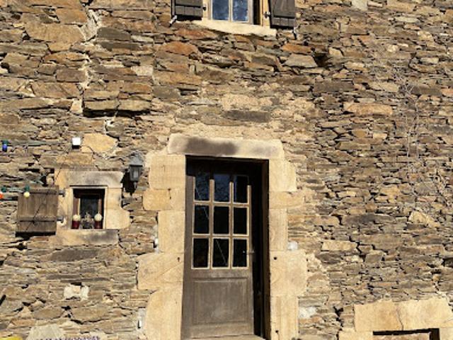 Vente Maison 4 pièces 108 m2 Brousse le Château