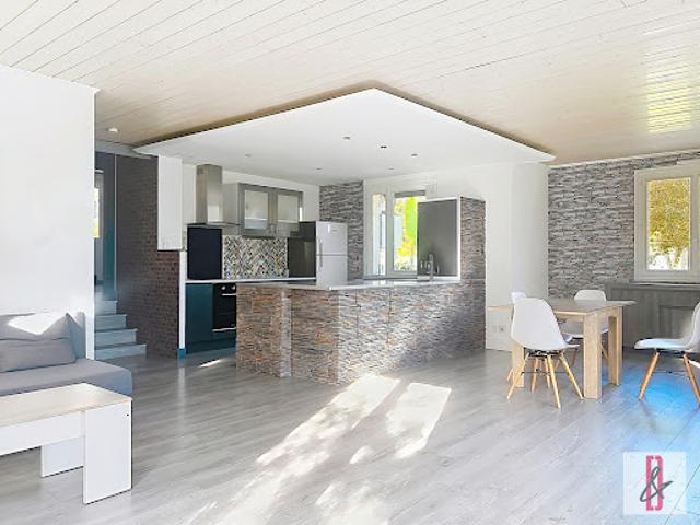 Vente Maison 4 pièces 109.74 m2 Dirac