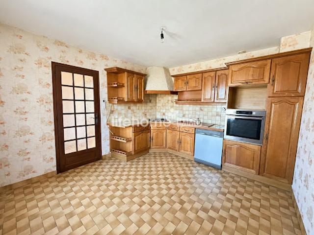 Vente Maison 4 pièces 100 m2 Neuvy Saint Sépulchre