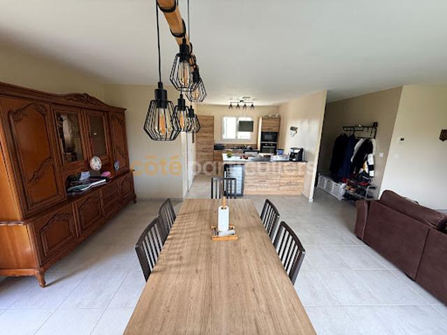 Vente Maison 4 pièces 100 m2 Saint Ciers d'Abzac