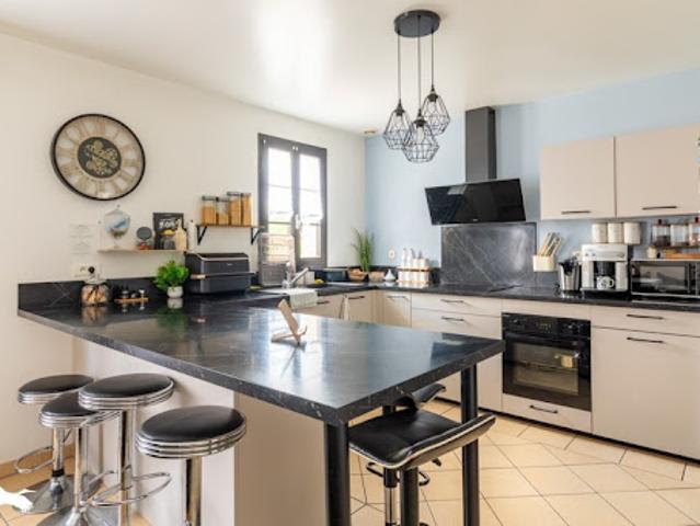 Vente Maison 4 pièces 100 m2 Saint Hilaire de Lusignan