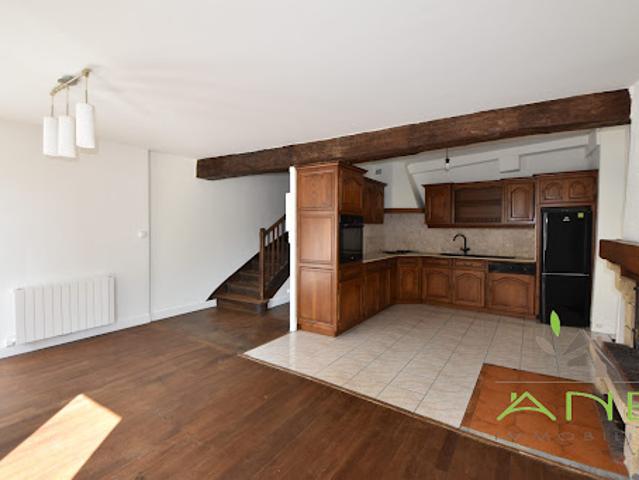 Vente Maison 4 pièces 101 m2 Montbron