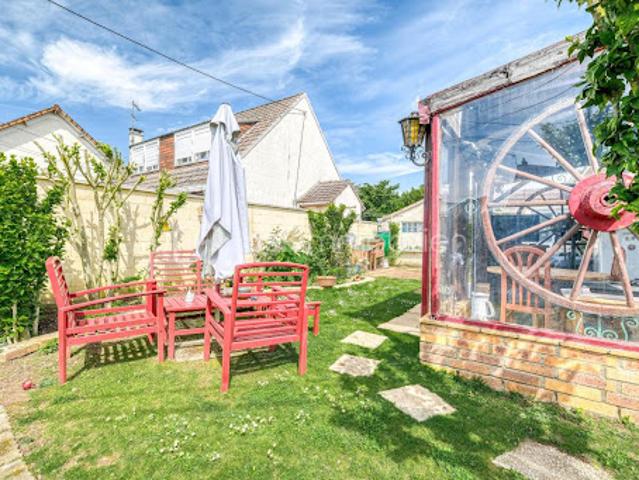 Vente Maison 4 pièces 101 m2 Roissy en Brie