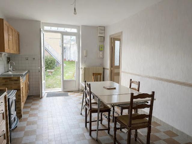 Vente Maison 4 pièces 102 m2 Châteaumeillant