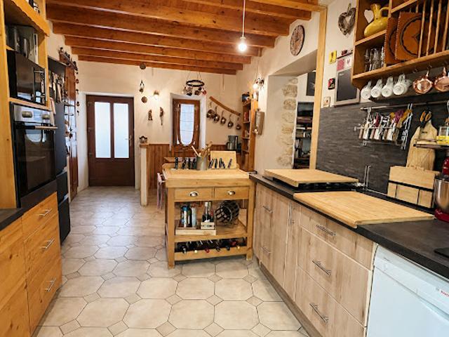 Vente Maison 4 pièces 102 m2 Lyas