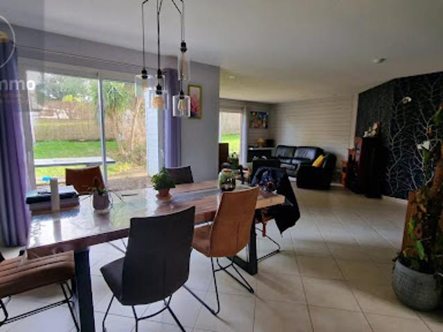 Vente Maison 4 pièces 103 m2 Saint Etienne de Mer Morte