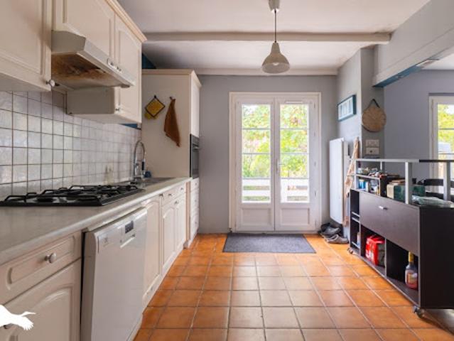 Vente Maison 4 pièces 115 m2 Ambares et lagrave