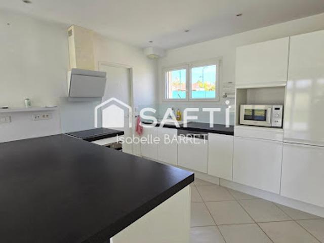 Vente Maison 4 pièces 115 m2 Bourg Saint Christophe