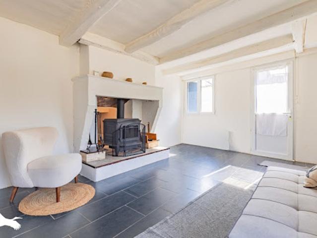Vente Maison 4 pièces 115 m2 Saint Coutant le Grand