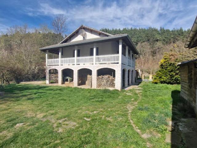 Vente Maison 4 pièces 115 m2 Yssingeaux