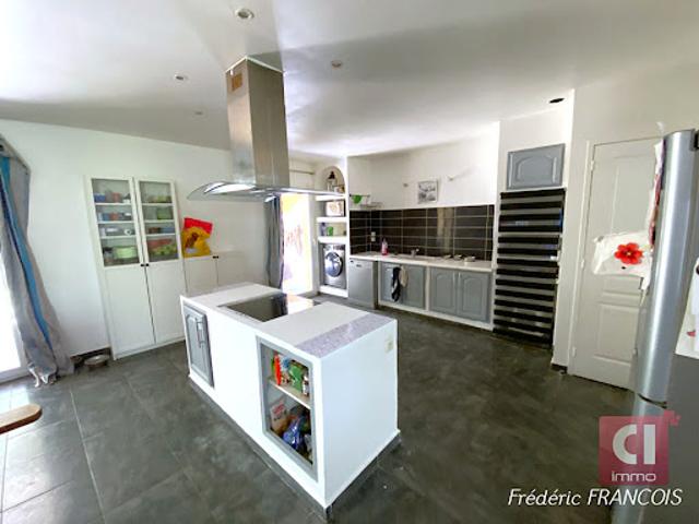 Vente Maison 4 pièces 115.02 m2 Néoules