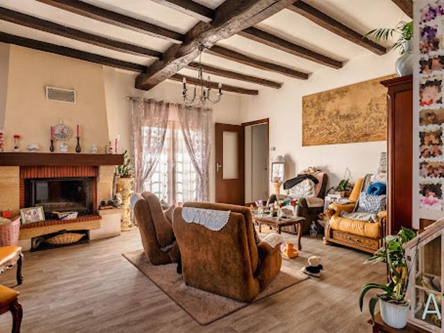 Vente Maison 4 pièces 116 m2 Saint Pierre d'Eyraud