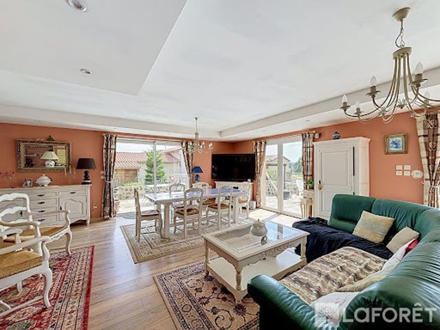 Vente Maison 4 pièces 117 m2 Monlet