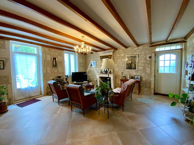 Vente Maison 4 pièces 118 m2 Jonzac