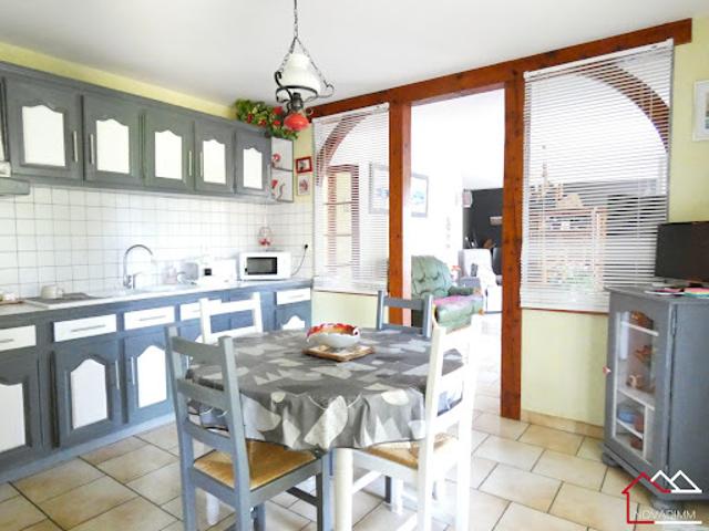 Vente Maison 4 pièces 118 m2 Saint Front de Pradoux