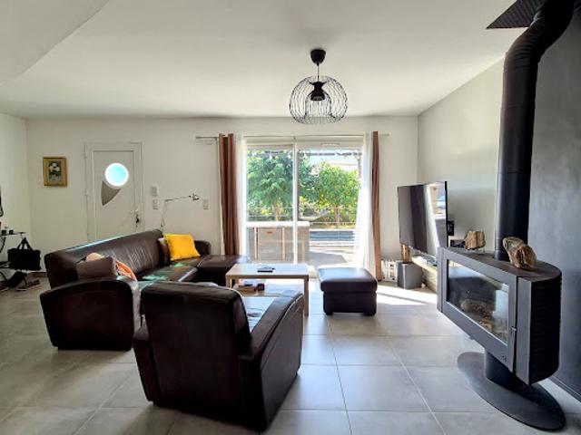 Vente Maison 4 pièces 118 m2 Saint Geniès de Comolas
