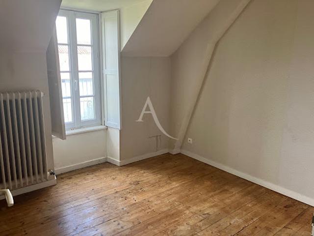 Vente Maison 4 pièces 110 m2 Nieul sur l'Autise