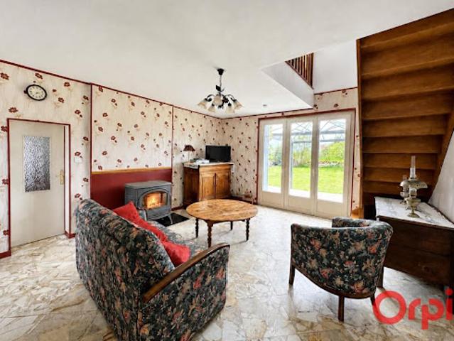 Vente Maison 4 pièces 110 m2 Bessais le Fromental