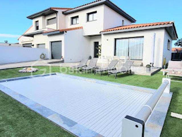 Vente Maison 4 pièces 110 m2 Bompas