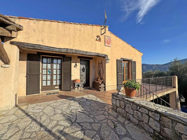 Vente Maison 4 pièces 110 m2 Gattières