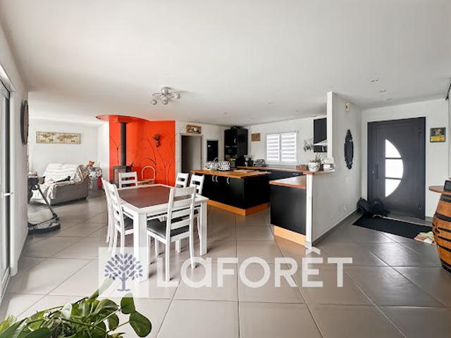 Vente Maison 4 pièces 110 m2 Gémozac
