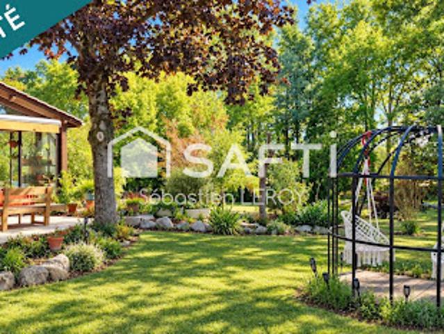 Vente Maison 4 pièces 110 m2 Gimat