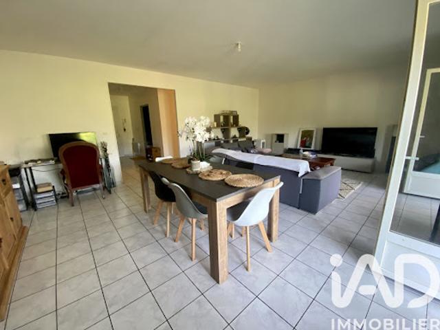 Vente Maison 4 pièces 110 m2 Lussac