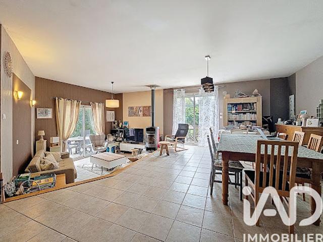 Vente Maison 4 pièces 110 m2 Saint Pierre de Boeuf