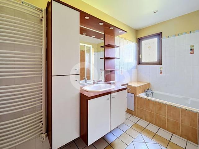 Vente Maison 4 pièces 111 m2 Abbeville Saint Lucien