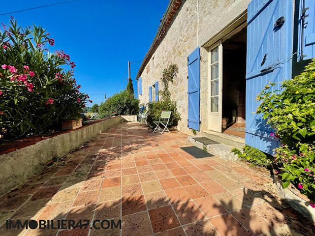 Vente Maison 4 pièces 111 m2 Lusignan Petit