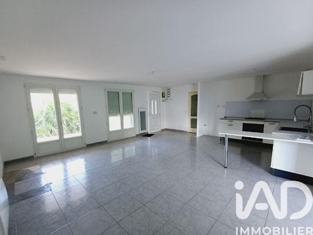 Vente Maison 4 pièces 111 m2 Saint Germain d'Esteuil