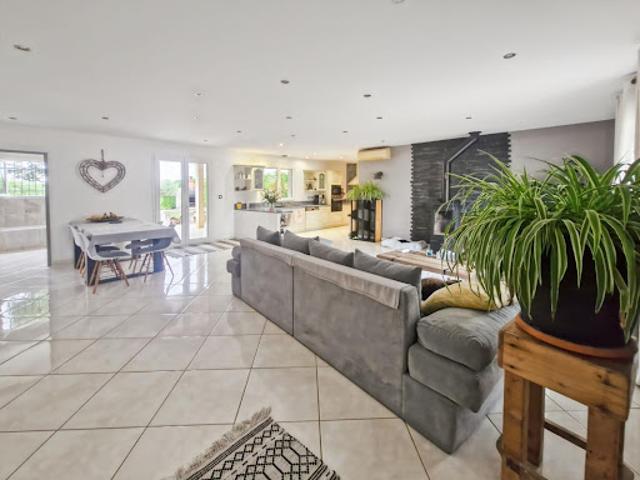 Vente Maison 4 pièces 111 m2 Vaux