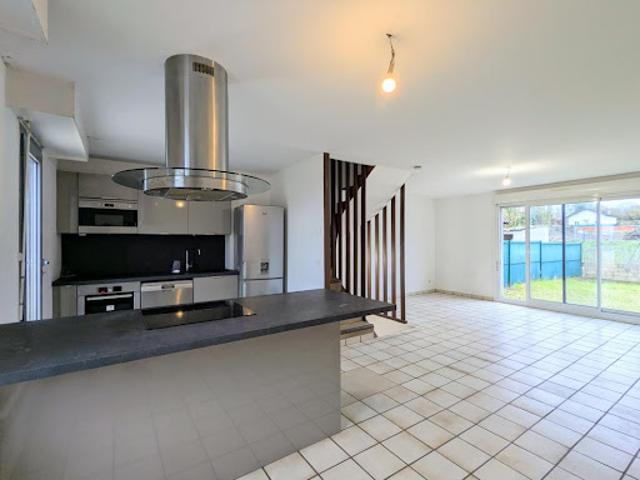 Vente Maison 4 pièces 111.61 m2 Saint Thibault des Vignes