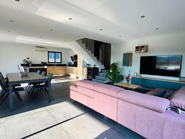Vente Maison 4 pièces 113 m2 Montferrat