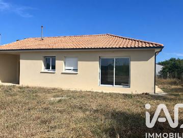 Vente Maison 4 pièces 113 m2 Saint Médard de Guizières
