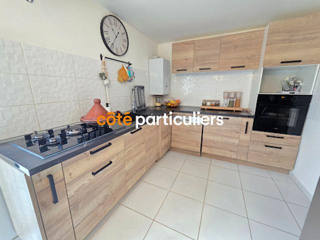 Vente Maison 4 pièces 124 m2 Fontaine la Gaillarde